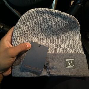 ❌SOLD❌L V Gray Designer Beanie